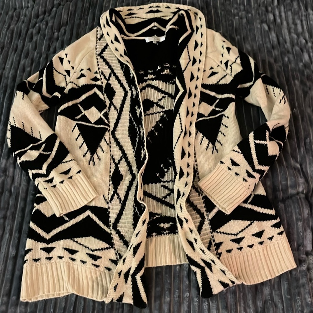 Fate Sz Sm Blk & Cream colored Sweater Jacket and sooo cute!